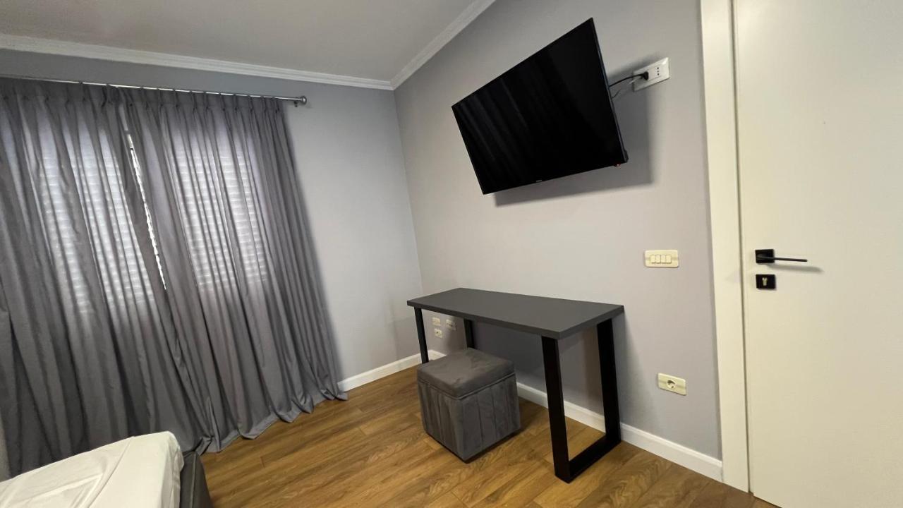Vila 90 Boutique Hotel Tirana Zewnętrze zdjęcie